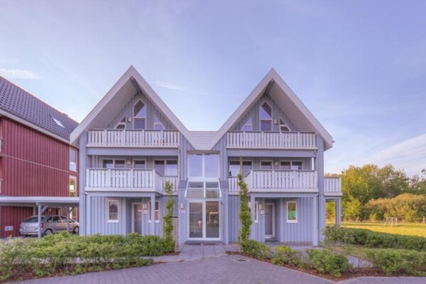 Licht appartement voor 4 personen op 400 meter van het strand in Rechlin - thumbnail 1