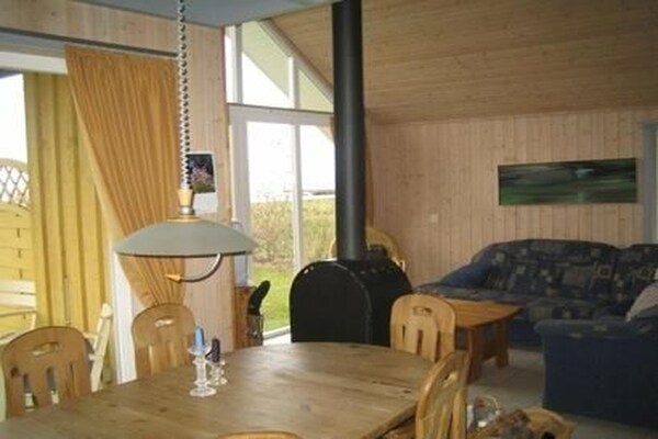 Rustiek vakantiehuis aan de Müritz met eigen strand op 400 meter - thumbnail 2