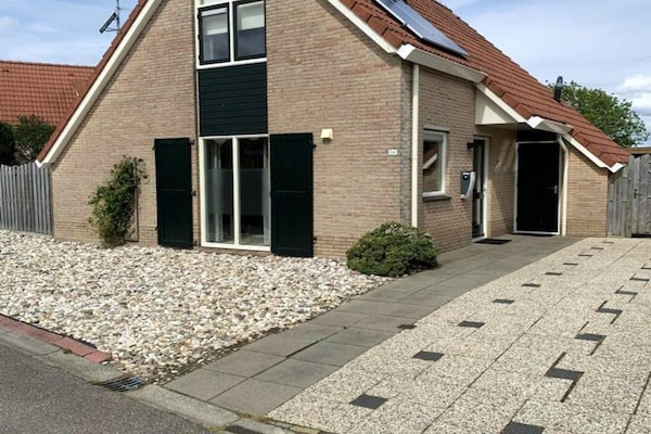 Gezellig vakantiehuis in Breskens, op 500m van het strand - thumbnail 1
