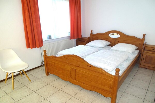 8-persoons vakantiehuis in Breskens op 500 m van het strand · 8 pers. - thumbnail 4