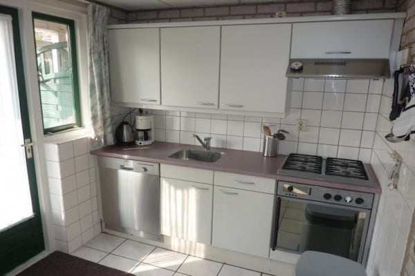 Strandparel Schoneveld 369: gezellig vakantiehuis in Breskens, 2,3 km van zee - thumbnail 4