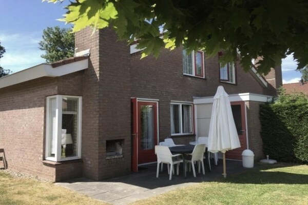 Strandparel Breskens - Gezellig vakantiehuis met open haard op park Schoneveld - thumbnail 6