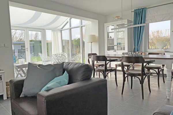 Schelde de Luxe: moderne bungalow aan het water in Breskens - thumbnail 3