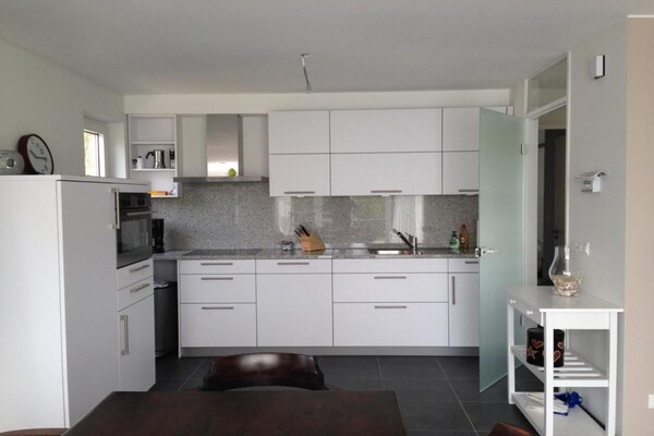 Schelde de Luxe: moderne bungalow aan het water in Breskens - thumbnail 4