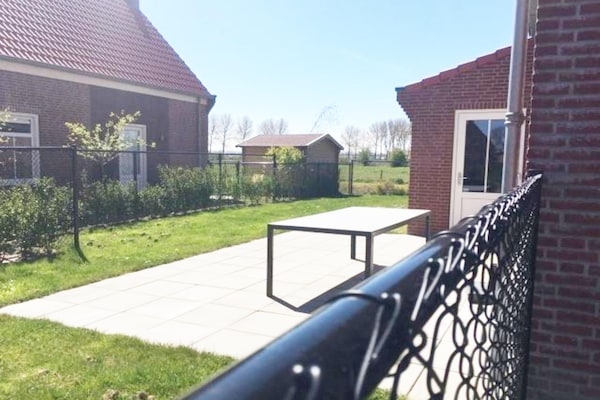 Licht en modern vakantiehuis met tuin, 1,4 km van het strand van Breskens - thumbnail 5