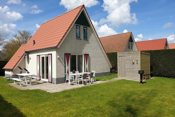 Zeemeeuw: Comfortabel vakantiehuis met sauna in Breskens, 2,3 km van het strand - thumbnail 1