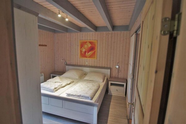 Ruim vakantiehuis voor 8 aan het Granzower Meer met eigen meertoegang - thumbnail 4