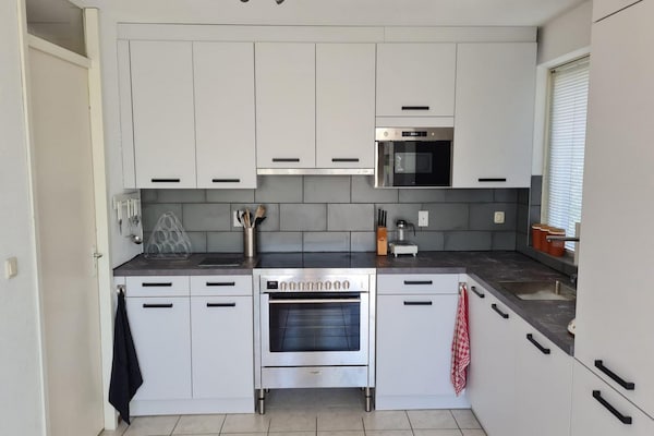 Vrijstaande bungalow Scheldeveste 97: luxe vakantiehuis voor 8 personen in Breskens, 500m van het strand - thumbnail 4