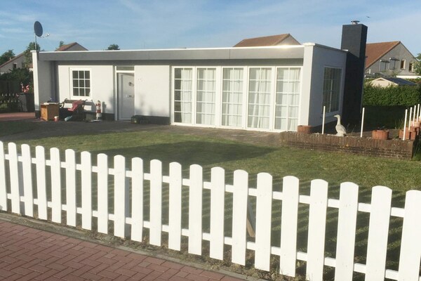 Gerieflijk vakantiehuis met privétuin, op 1,3 km van strand Breskens - thumbnail 1