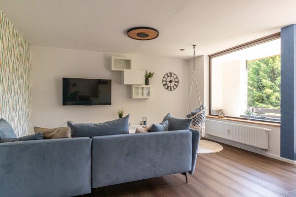 Modern appartement aan de golfbaan met wellness in Winterberg - thumbnail 2