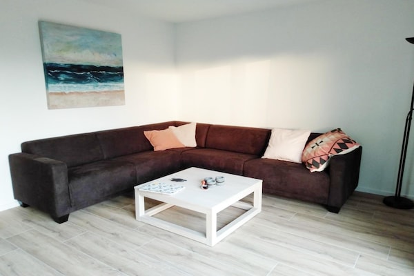 Scheldeveste 118: Gezellig vakantiehuis op 500m van het strand in Breskens - thumbnail 1