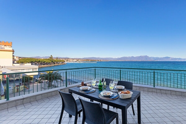 Modern appartement aan het Gardameer met zwembad en meerzicht in Desenzano - thumbnail 3
