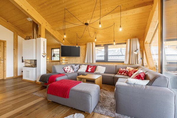 Ski-in/ski-out chalet voor 9 met sauna, bubbelbad en Dachstein uitzicht - thumbnail 6
