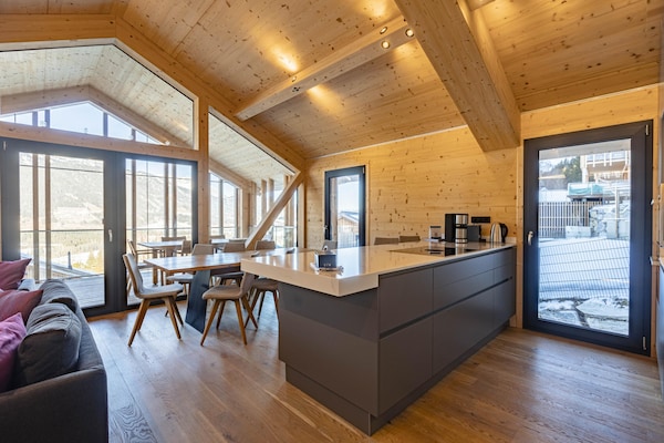 8-persoons chalet aan de piste in het centrum van Ennsling - thumbnail 3