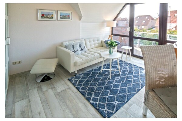 Licht appartement met balkon op loopafstand van de dijk in Norddeich - thumbnail 3