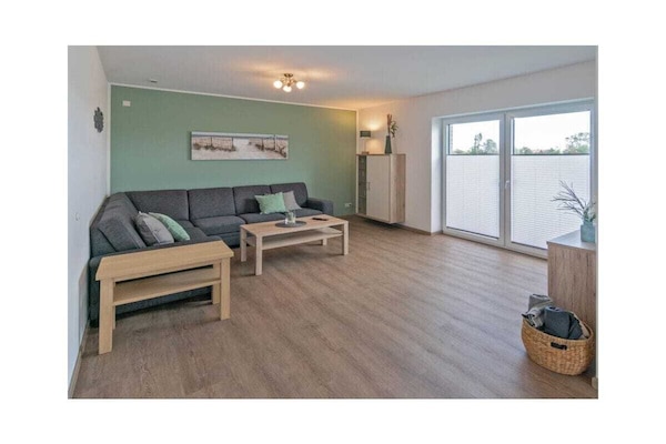 Modern vakantiehuis met sauna en terras in Norddeich - thumbnail 3