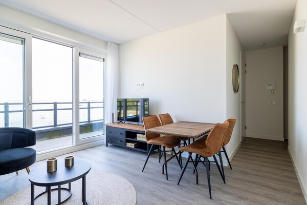 Vista Maris: Luxe appartement met panoramisch zeezicht in Sint-Annaland - thumbnail 6