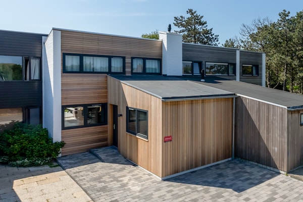 Lepelblad 42 & 44: Twee luxe vakantiehuizen op 250m van het strand - thumbnail 1