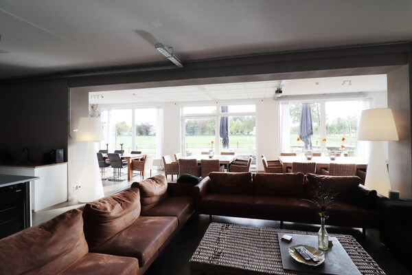 De Slaapfabriek: Luxe groepsvakantiehuis voor 24 personen aan de Veluwe - thumbnail 3