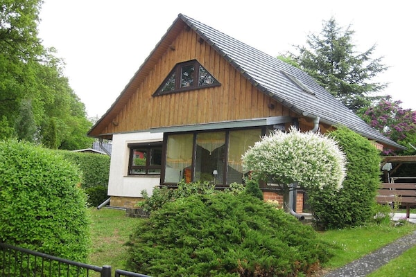 Romantisch vakantiehuis aan de Fleesensee in Mecklenburg - thumbnail 1
