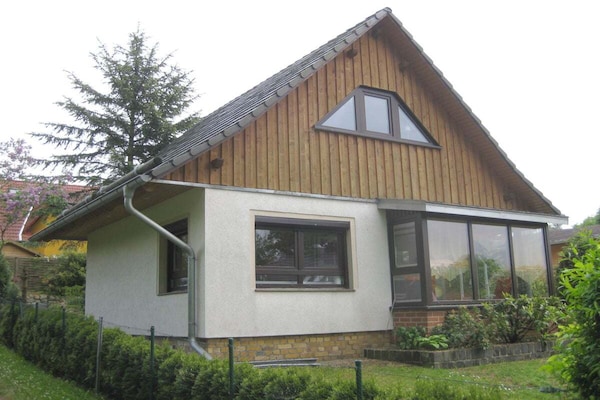 Romantisch vakantiehuis aan de Fleesensee in Mecklenburg - thumbnail 2