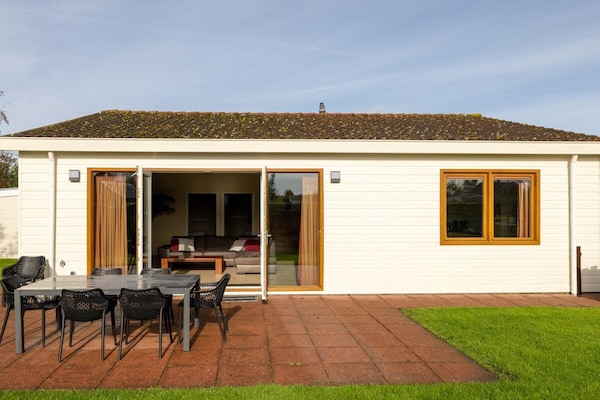 Chalet De Wilgenroos in Wervershoof: ruim vakantiehuis voor 8 personen - thumbnail 3