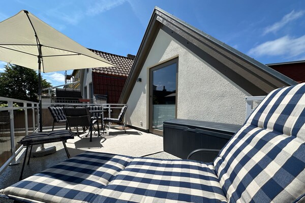 Gerenoveerd 4-sterren appartement in oud vissershuis – centrum Warnemünde - thumbnail 3