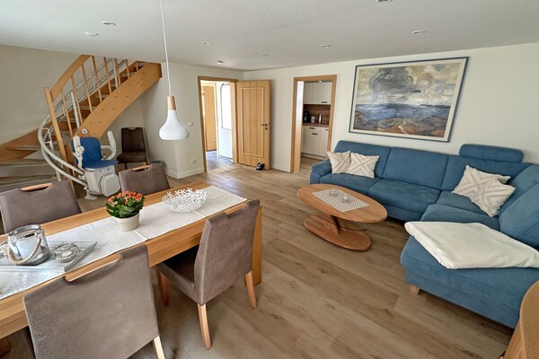 Gerenoveerd 4-sterren appartement in oud vissershuis – centrum Warnemünde - thumbnail 5