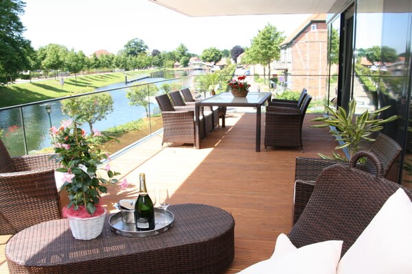 Luxe vakantiehuis met whirlpool en panoramisch uitzicht in Plau am See - thumbnail 2