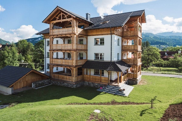 Stijlvol vakantiehuis met bergzicht in Bad Goisern am Hallstättersee - thumbnail 3