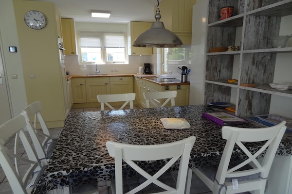Vrijstaande villa met sauna op 300m van zee in Wemeldinge, Zeeland - thumbnail 3