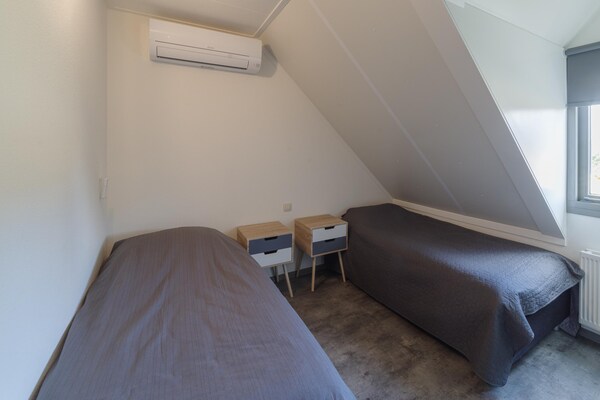 Luxe vrijstaand vakantiehuis op 300m van zee in Wemeldinge - thumbnail 6