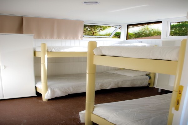 Chalet in dennenbos op 50 meter van strand Lido di Jesolo - thumbnail 6