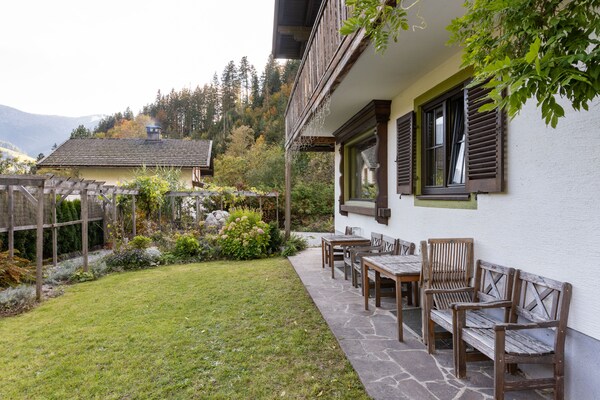 Ruim chaletappartement voor 12 personen direct aan de skipiste in Leogang - thumbnail 2