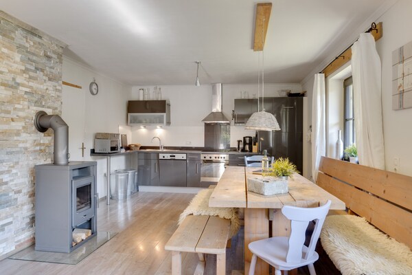 Ruim chaletappartement voor 12 personen direct aan de skipiste in Leogang - thumbnail 6