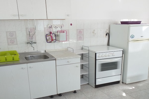 Aan zee: Rustgevend appartement voor 4 personen op Rab - thumbnail 5