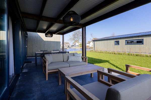 Docklodge 46: Luxe waterside lodge aan het Tjeukemeer in Friesland - thumbnail 5