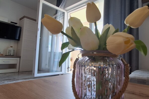 Op 700 m van het strand: luxe appartement Belisima Delux op Rab - thumbnail 4