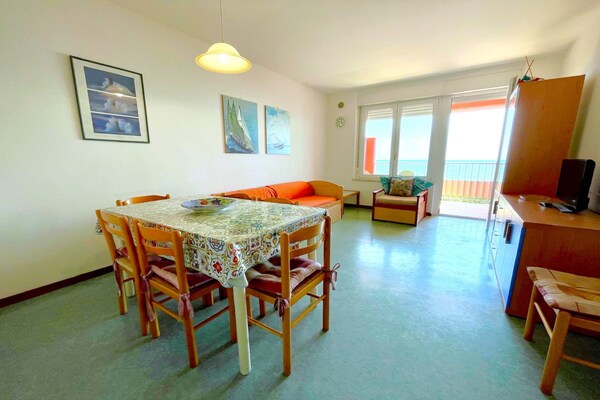 Appartement Miramare 6/17: Zon, zee en strand op 50 meter in Caorle - thumbnail 2