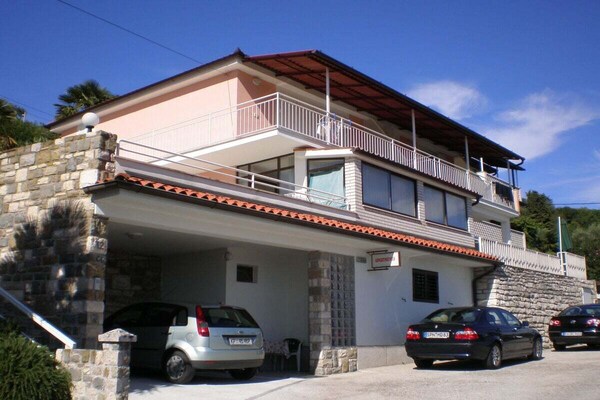 Knus appartement met panoramisch uitzicht in Portorož, vlakbij het centrum - thumbnail 3