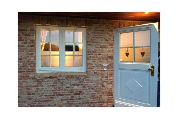 Licht appartement op zuiden met strandstoel in Wenningstedt - thumbnail 1