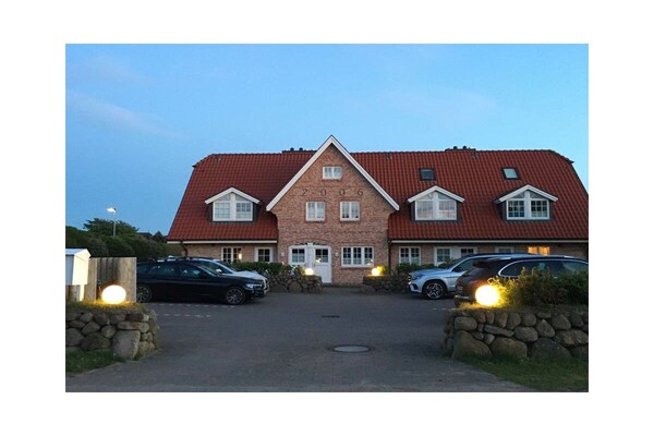 Licht appartement op zuiden met strandstoel in Wenningstedt - thumbnail 2