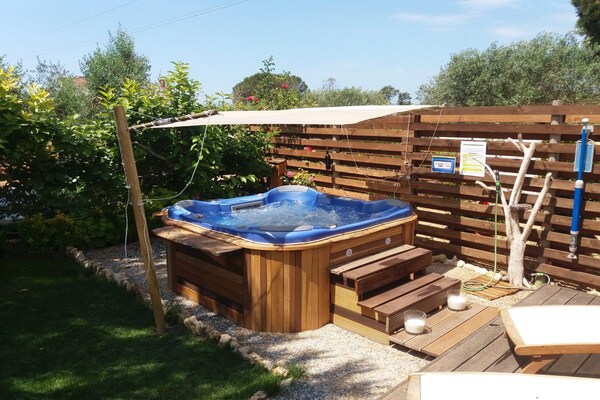 Romantisch landhuis met jacuzzi en bergzicht bij Alghero - thumbnail 5