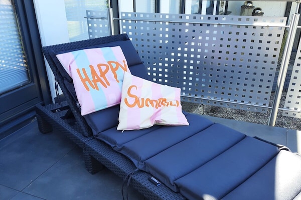Ruim vakantiehuis met balkon en tuin in Simmerath, 800m van centrum - thumbnail 3