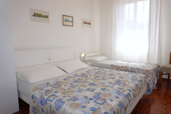 Licht appartement op 70m van zee met zwembad en tennisbaan in Caorle - thumbnail 4