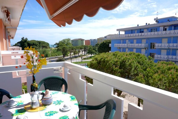 Licht appartement op 70m van zee met zwembad en tennisbaan in Caorle - thumbnail 5