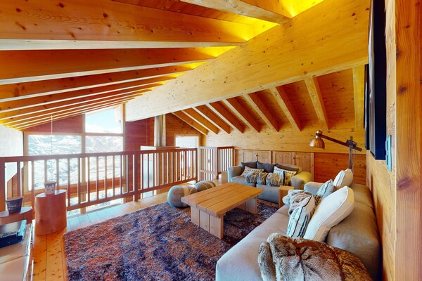 Luxe chalet voor 16 personen met sauna direct aan de skipiste in Wallis - thumbnail 5