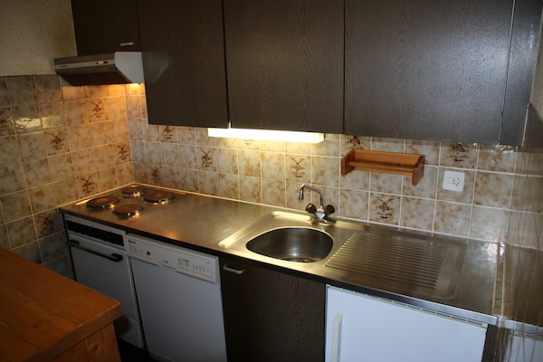 Rustiek appartement voor 6 aan de golfbaan in WALI, Zwitserland - thumbnail 6