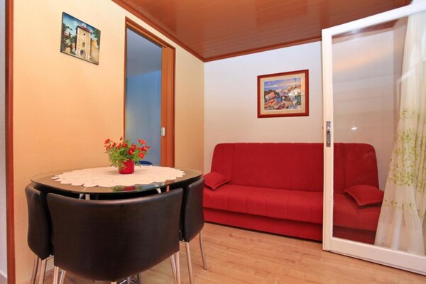 Direct aan de baai: appartement met terras en zeezicht in Korčula voor 4 personen - thumbnail 2