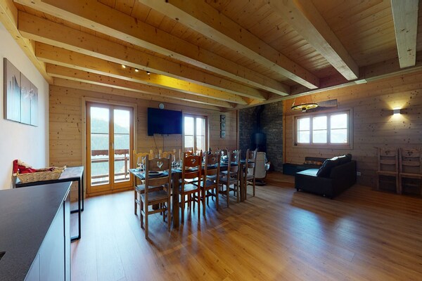 Sfeervol vrijstaand chalet voor 10 personen direct aan de piste in Wali - thumbnail 6